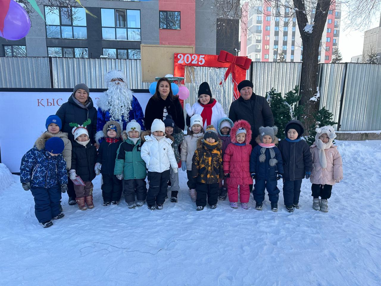 "Қыс қызығы тамаша атты бүлдіршіндер арасындағы көңілді тапқырлар жарысы"